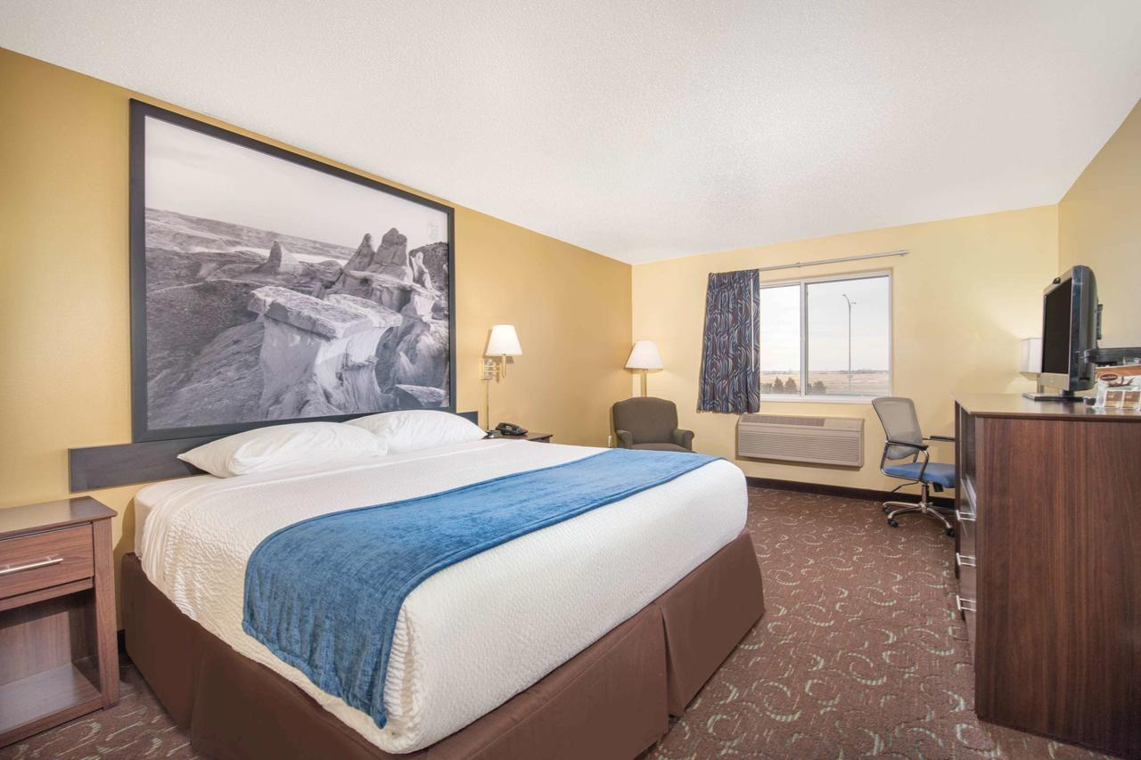 Four Seasons Inn Bottineau Zewnętrze zdjęcie
