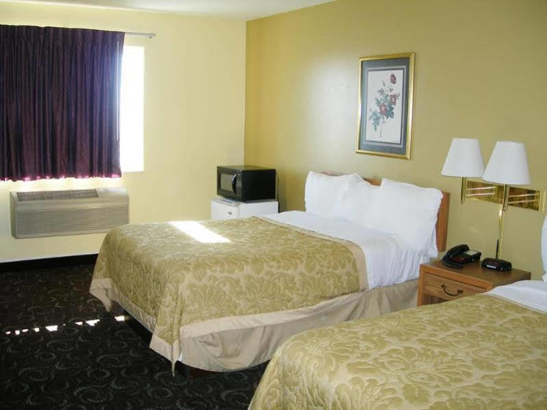 Four Seasons Inn Bottineau Zewnętrze zdjęcie